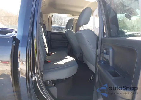 2018 Ram 1500 Express 4X4 6'4 Box из США, поврежденный, VIN 1C6RR7FT0JS343167